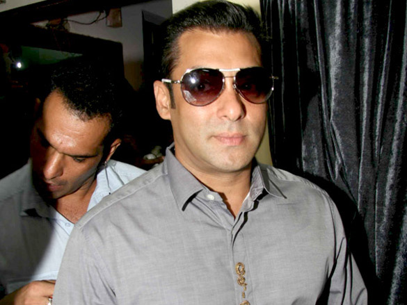 salman khan inaugurates computer classes for underprivileged children 2
