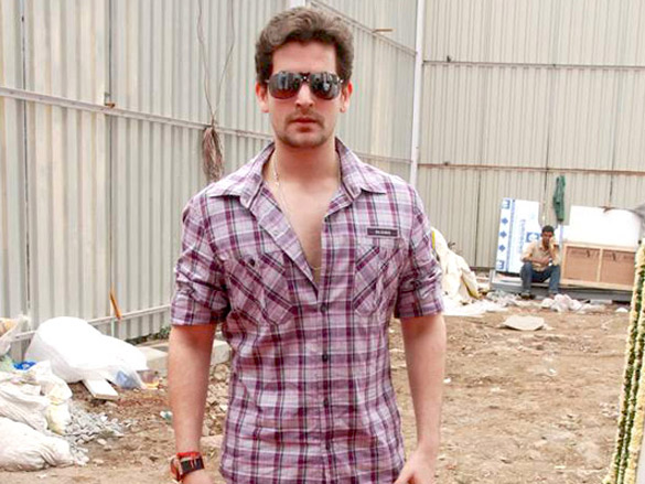 neil nitin mukesh launches lokhandwala builders minerva 6
