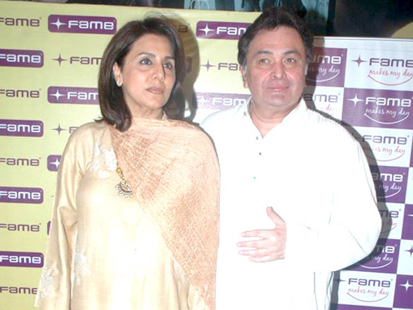 rishi kapoor and neetu singh celebrate diwali with kids at fame cinemas 4