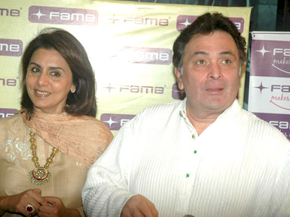 rishi kapoor and neetu singh celebrate diwali with kids at fame cinemas 6