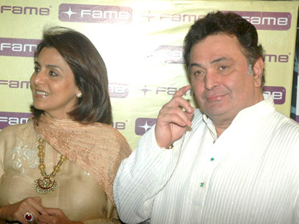 rishi kapoor and neetu singh celebrate diwali with kids at fame cinemas 7