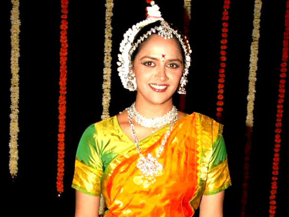 hema malini esha and ahana deol at jaya smritis dance event 6