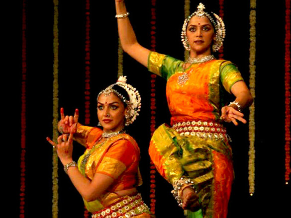 hema malini esha and ahana deol at jaya smritis dance event 10