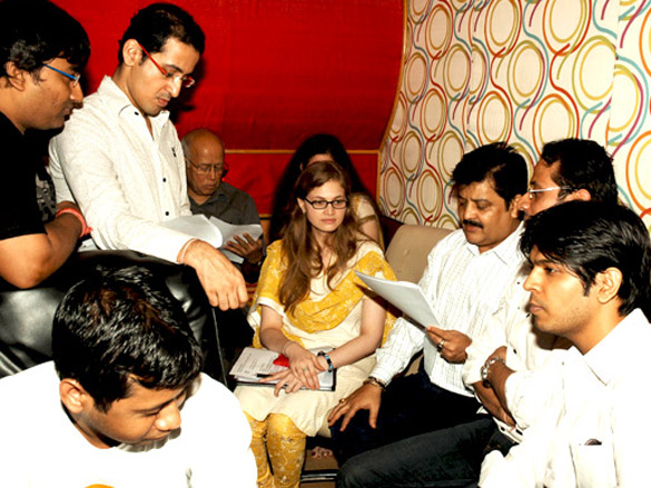 on the sets of isi life mein 9