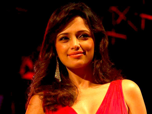 prachi desai and roshni chopra at the 7th annual 24fps awards 2010 7