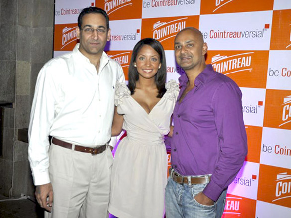 hard kaur and models rock at sula cointreau launch event 11