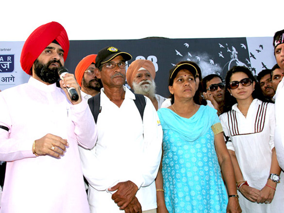 raveena tandon at march for solidarity held at mumbai 6