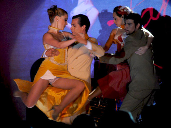 monikangana dutta attends a special performance by lets tango artists 9