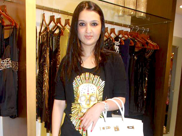 neelam anu dewan and others at samsara store launch 5