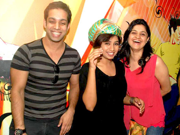 sunidhi shreya ghoshal at radio citys musical e azam season 4 7