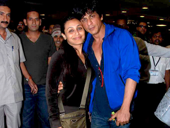 srk rani eesha and arjun return from bangladesh concert 5
