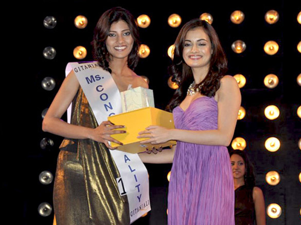 dia mirza and lucky morani judge navy queen contest 3