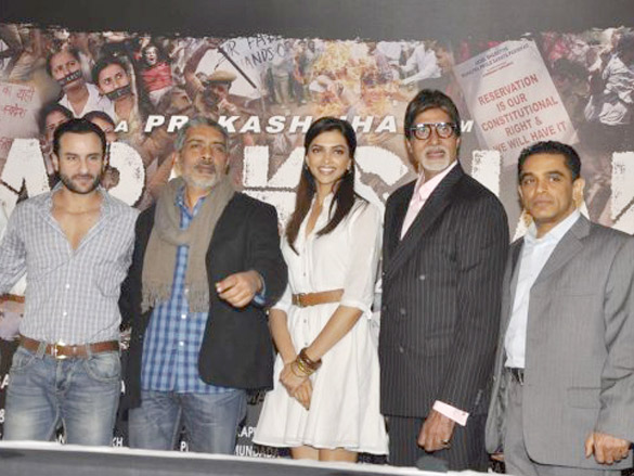 big b saif deepika and prateik at aarakshan announcement 2