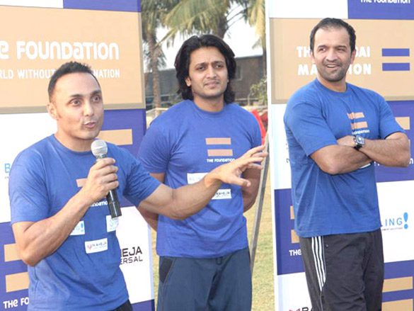 riteish deshmukh with rahul bose at the foundation event 3