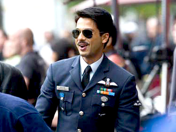 on the sets of mausam