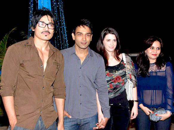 various celebs at natures basket launch 11