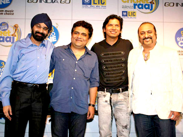 shaan and leslie at the launch of 94 3 radio one cricket raaj anthem 4