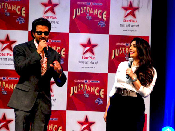 hrithik at the launch of just dance show 8
