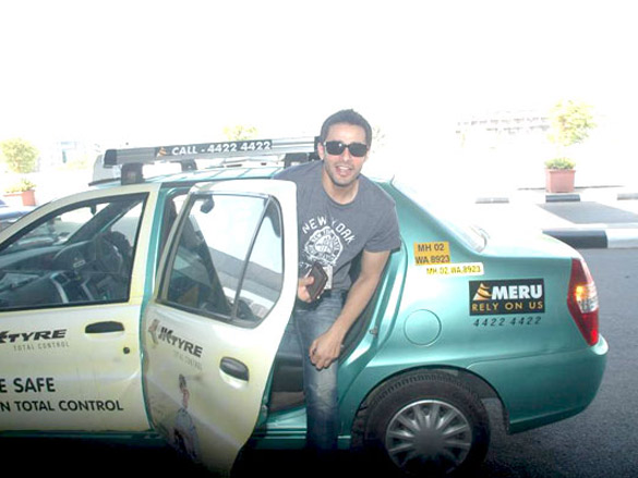 various celebs snapped at mumbai airport 5