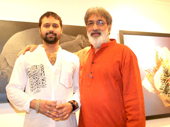 tusshar kapoor inaugurates bendre art event 6