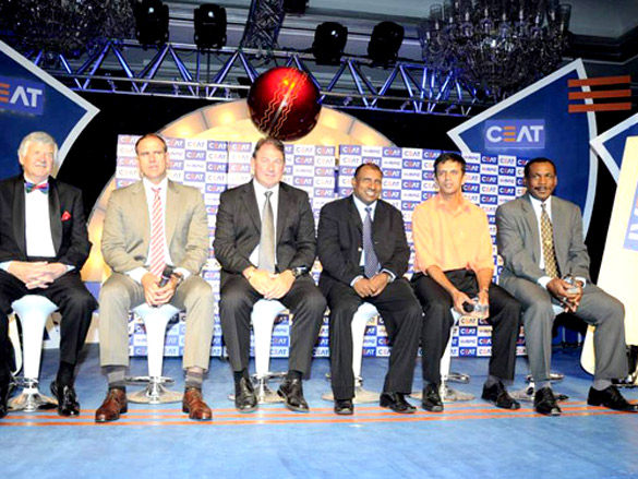 neha dhupia and top cricketers at ceat world cup awards 6