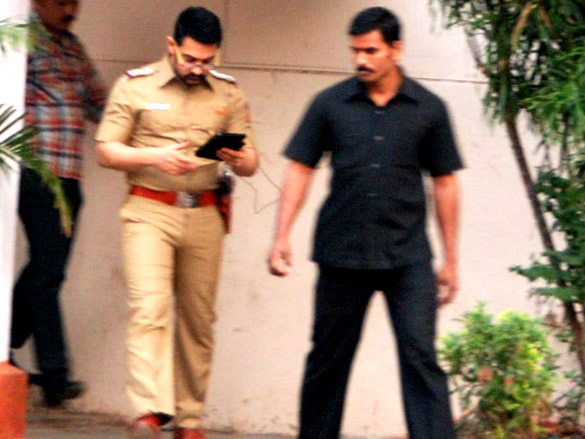 aamir khan snapped in his new look at reema kagtis movie photoshoot 5