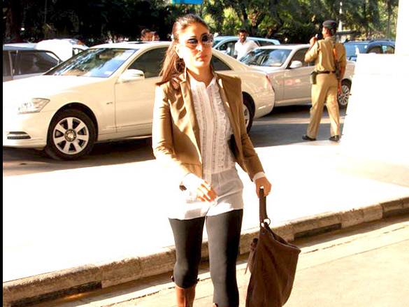 kareena kapoor spotted leaving mumbai to join saif ali khan in bhopal 3