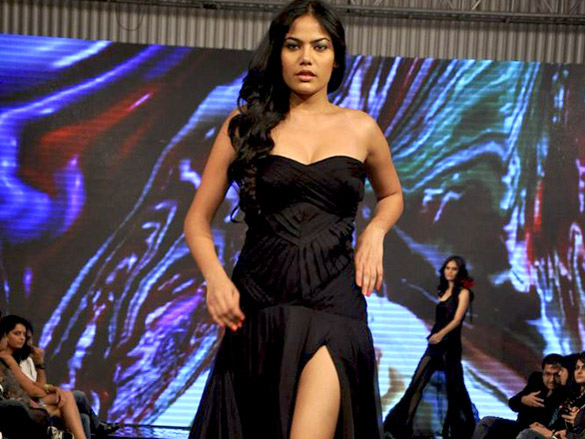 swapnil shindes show at gitanjali cyclothon fashion show 2011 8