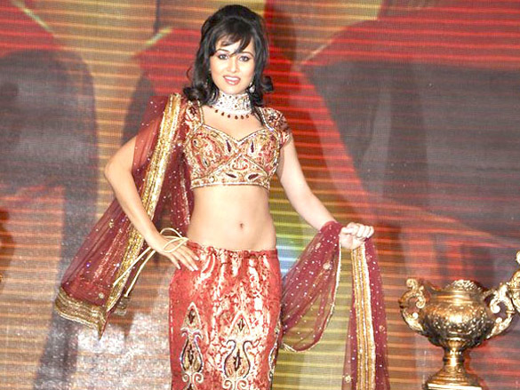 aarti chabria priyanka kothari and many others walk for manali jagtap 9