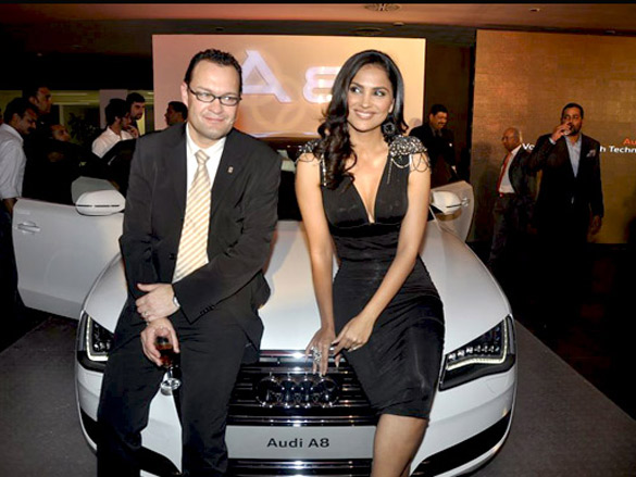 lara mandira and sonu sood grace audi a8 launch party 2