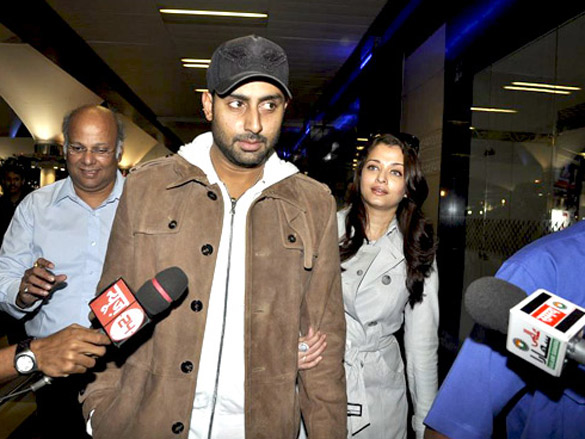 abhishek and aishwarya return from oscar awards 4