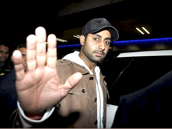 abhishek and aishwarya return from oscar awards 8