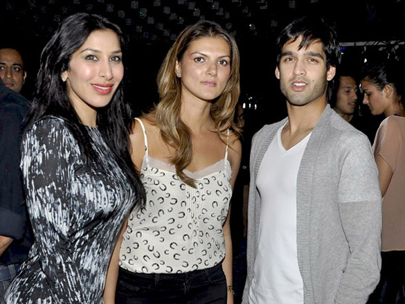 arjun rampal sophie and shazahn at arctic vodka launch 19