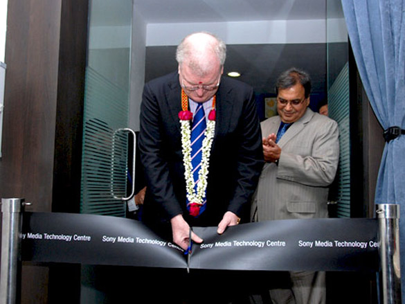 subhash ghai and sir howard stringer inaugurate sony media technology centre 5