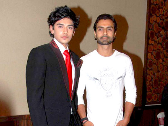 jeetendra and ashmit patel at harsh nagars birthday bash 6