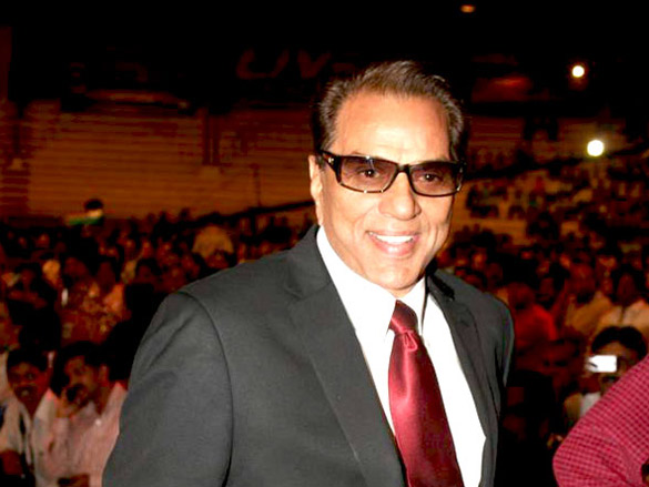 dharmendra and lata at mi marathi awards 6