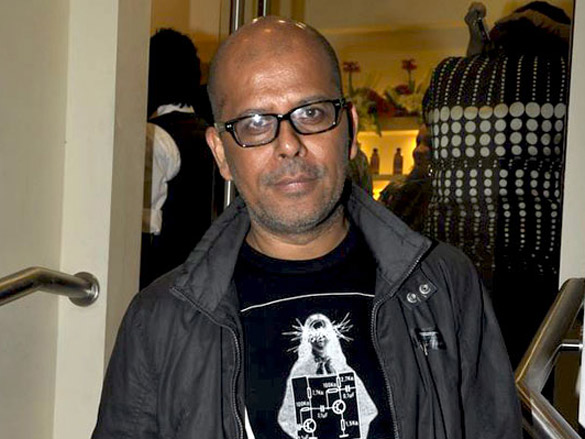 narendra kumar ahmed and models grace jcb colabas anniversary bash 5