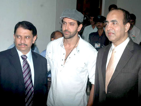 hrithik and sevenhills medical foundation launch save a heart campaign 10