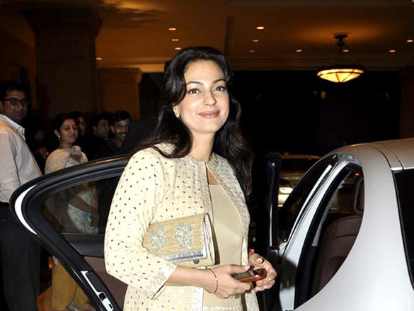 sameera juhi and hema malini at neeta lullas dinner 8