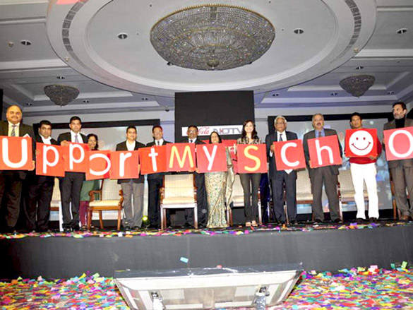 sachin and dia at coca cola and ndtv support my school event 5