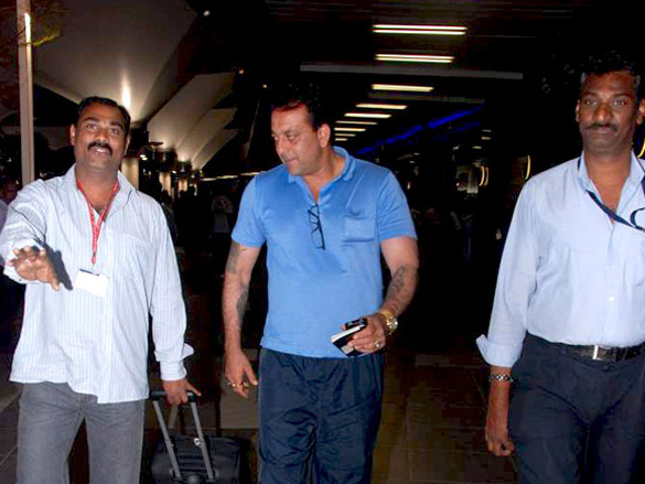 sanjay dutt spotted at international airport 7