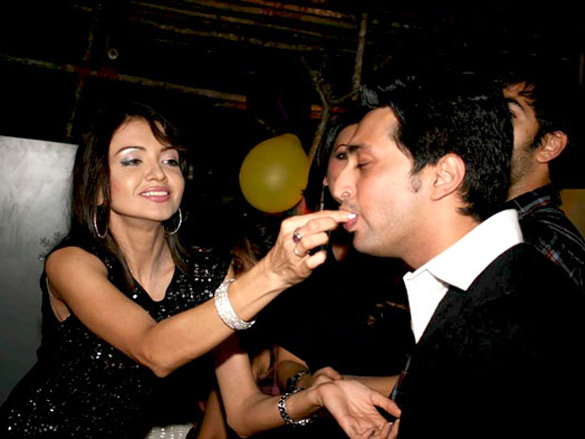 shama sikander at tv actor parull chaudhrys birthday bash 3