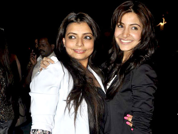 rani deepika and preity grace bryan adams live in concert 24
