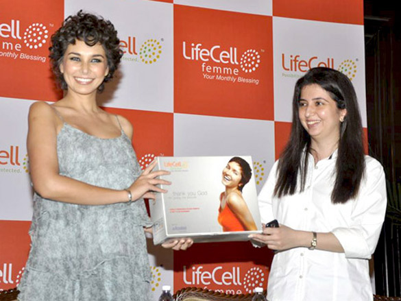 lisa ray launches lifecell femme 2