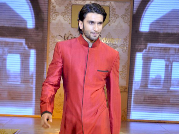 celebs grace shabana azmis charity show mijwan 17