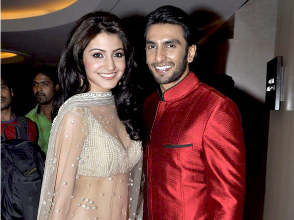 celebs grace shabana azmis charity show mijwan 29