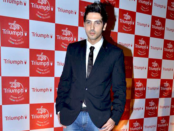 akshay deepika and sonakshi at the triumph show 2011 13