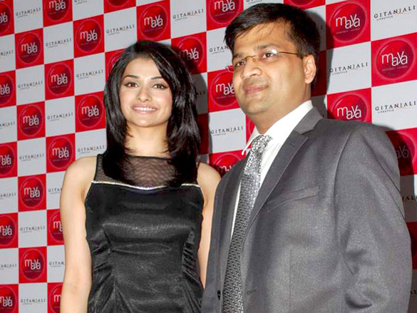 prachi desai inaugurates gitanjali maya store 6