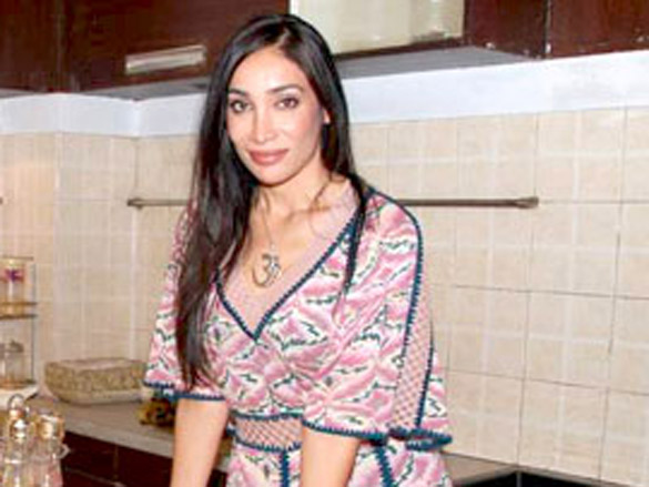 on the sets of diary of a butterfly 14