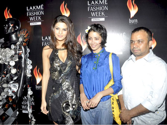 jacqueline promotes burn energy drink at lakme fashion week 2011 day 1 2